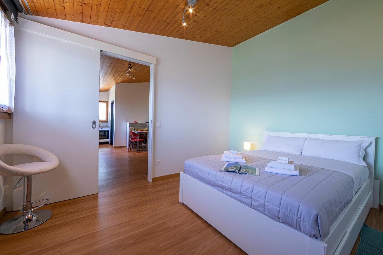 Petit Cadeau Apartment Кадемарио Екстериор снимка